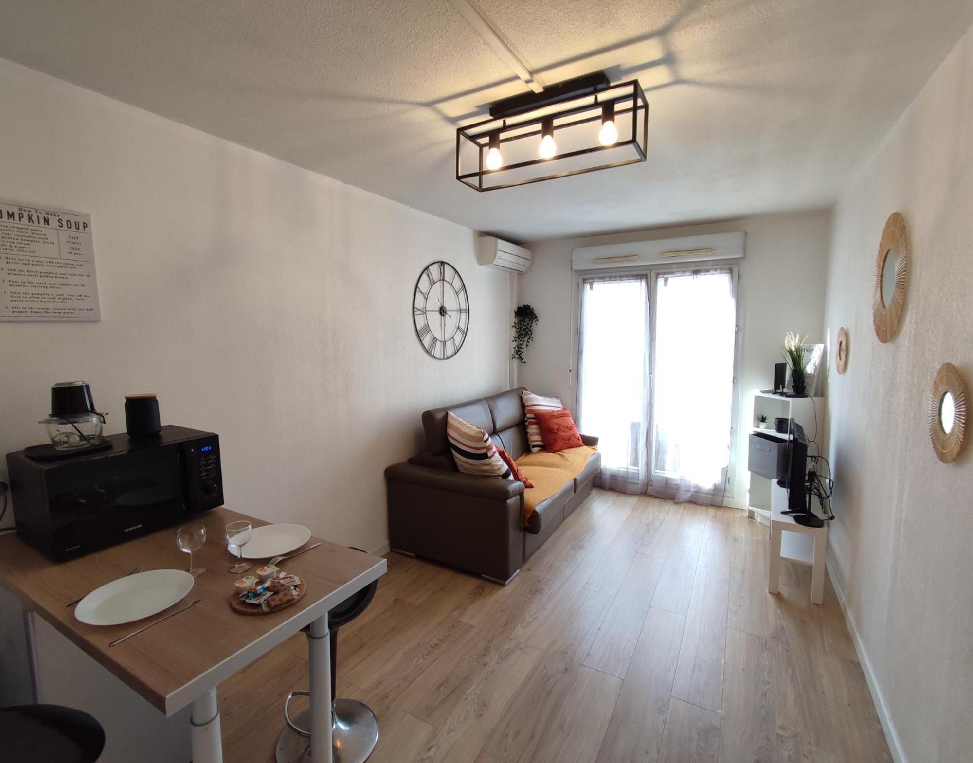 Appartement Climatise Tout Equipe A 6Min De La Gare St Charles Marsiglia Esterno foto